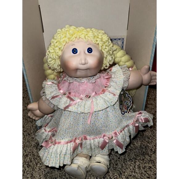 Vintage‎ Porcelain Cabbage Patch Kids Doll Pamela Diane Limited Edition 16" 1985 - Picture 1 of 12